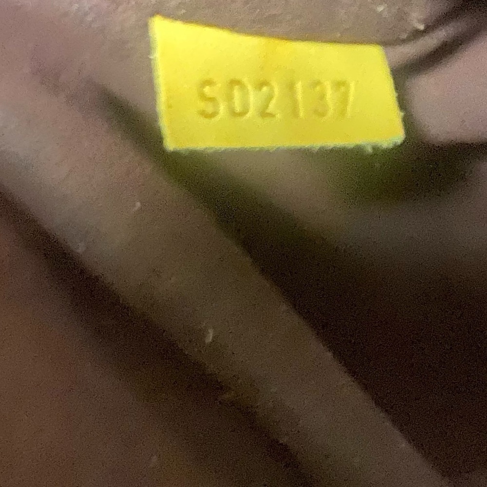 Louis Vuitton Melie - Picture 9 of 17